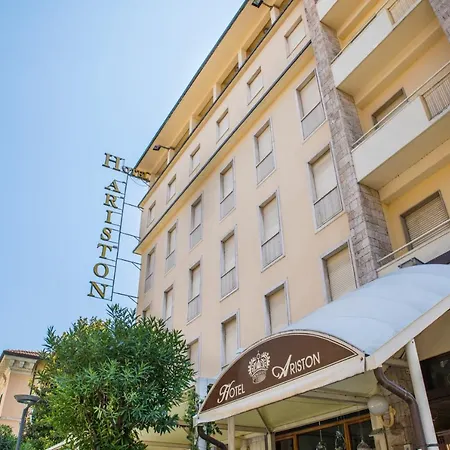 Hotell Ariston & 4*