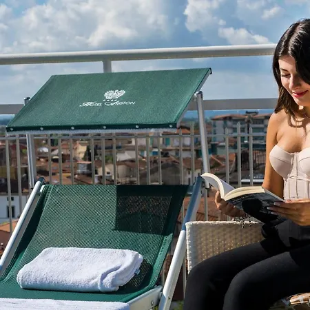 Ariston & Hotel 4*