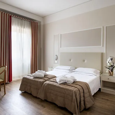 Ariston & Hotel